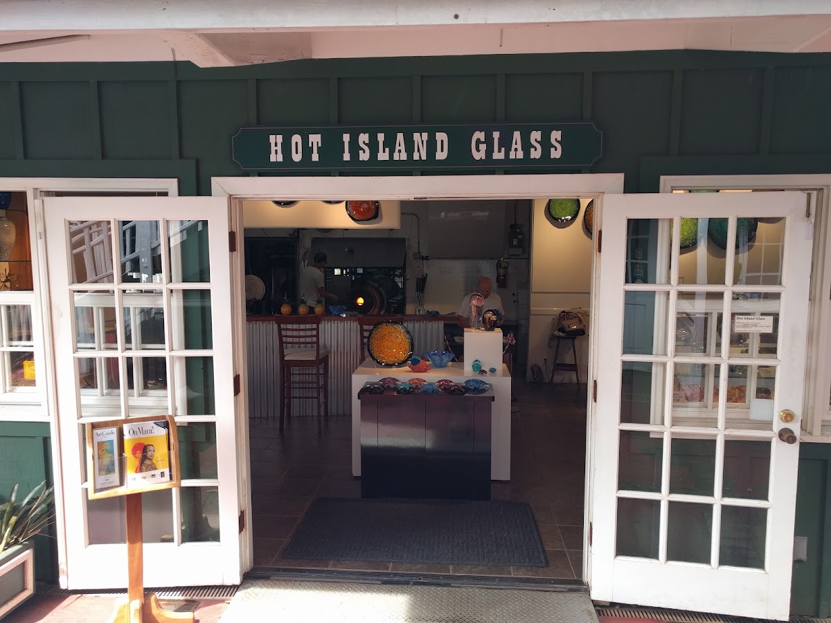 Hot Island Glass β Upcountry, Maui, Hawaii