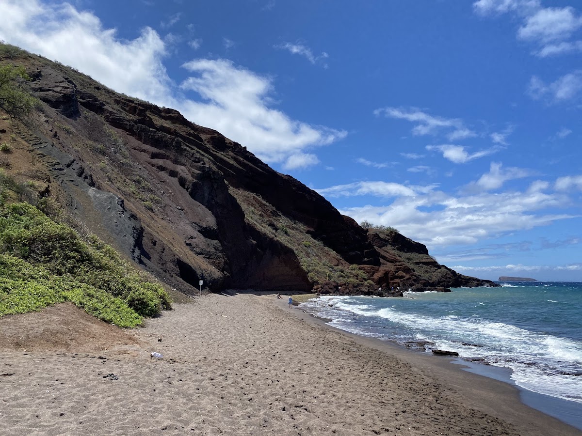 Oneuli Black Sand Beach β South Maui, Maui, Hawaii