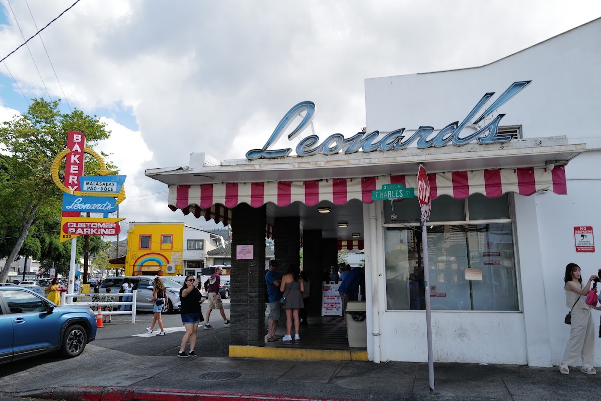 Leonard's Bakery — Waikiki, Oahu, Hawaii